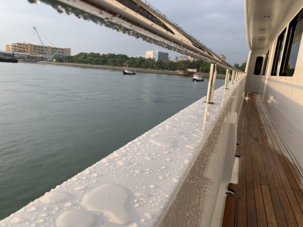 Yacht cleaning